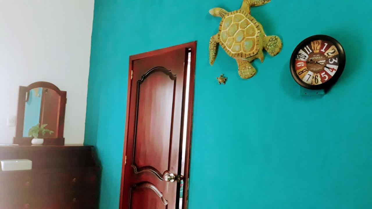 Suite Galarous Island Puerto Ayora  Bagian luar foto