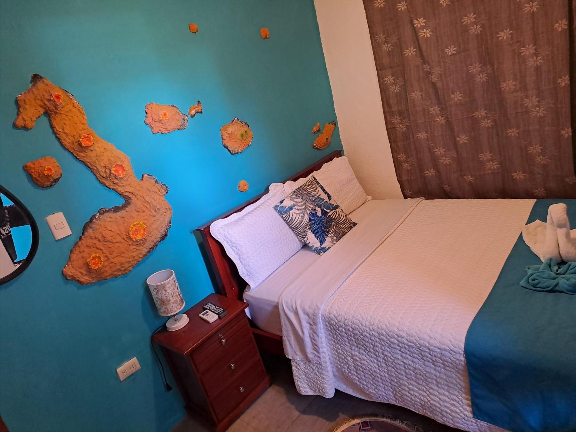 Suite Galarous Island Puerto Ayora  Bagian luar foto