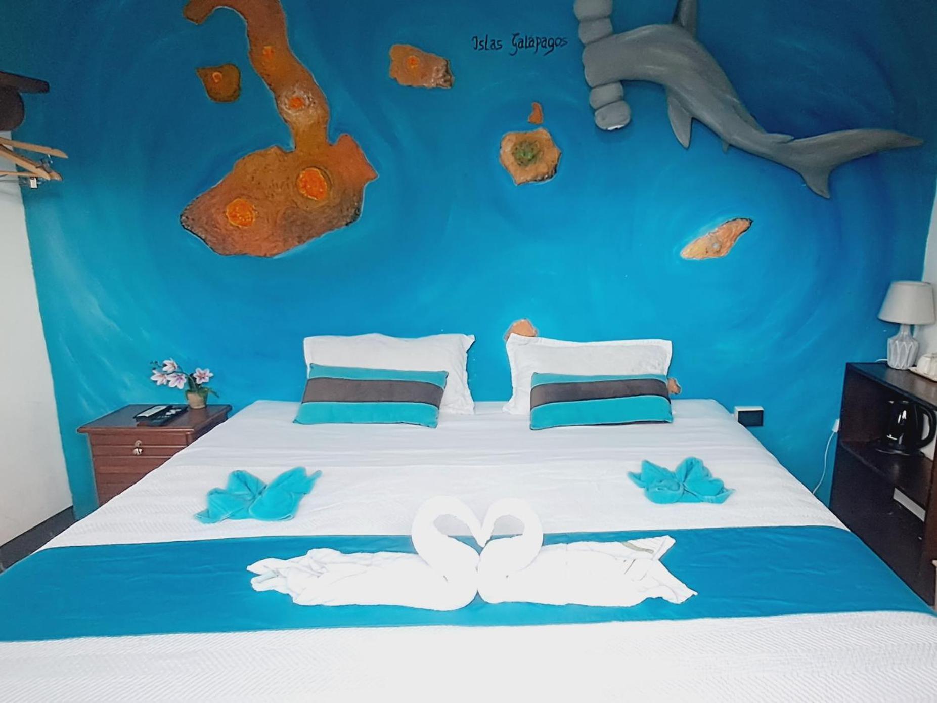 Suite Galarous Island Puerto Ayora  Bagian luar foto